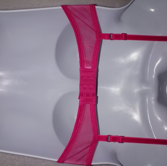 NEW NATORI BRA IN A HOT PINK RED LIGHT PADDING 34C - Picture 5 of 5